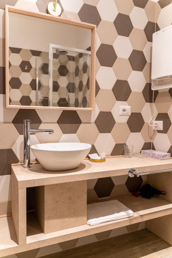 Mama House Hotel Milan Bagian luar foto